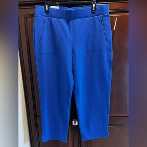 Talbots Lightweight Straight Leg Cropped Pants